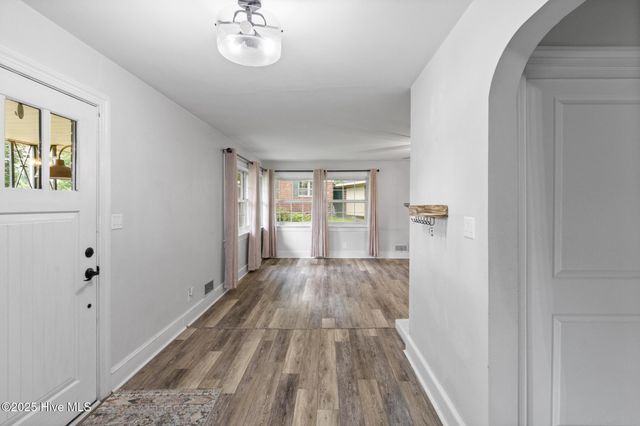 102 Jean Circle, Jacksonville, NC 28540