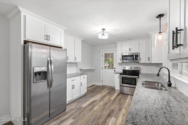 102 Jean Circle, Jacksonville, NC 28540
