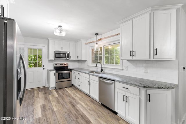 102 Jean Circle, Jacksonville, NC 28540