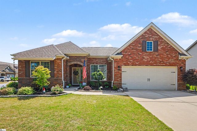 401 Woodland Oaks Court, Simpsonville, SC 29681