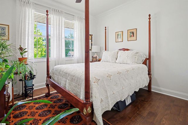 401 Woodland Oaks Court, Simpsonville, SC 29681