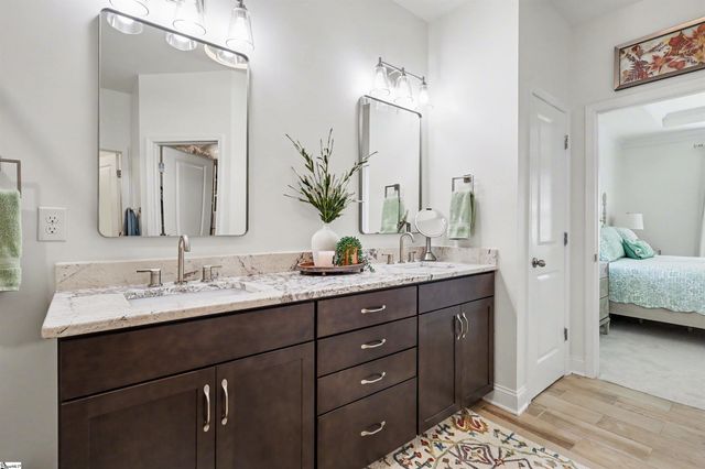 401 Woodland Oaks Court, Simpsonville, SC 29681