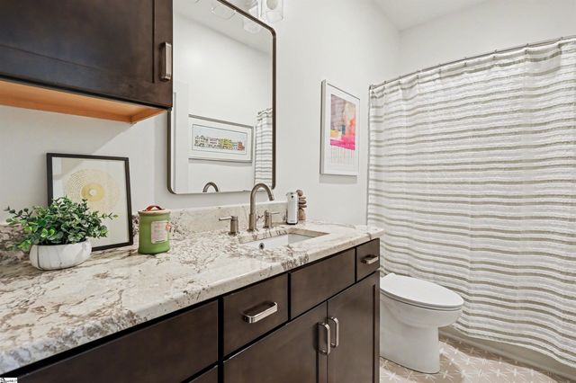 401 Woodland Oaks Court, Simpsonville, SC 29681