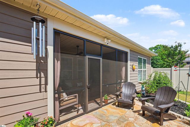 401 Woodland Oaks Court, Simpsonville, SC 29681