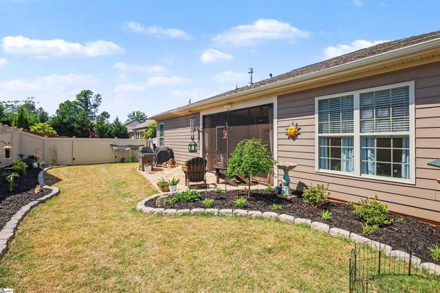 401 Woodland Oaks Court, Simpsonville, SC 29681