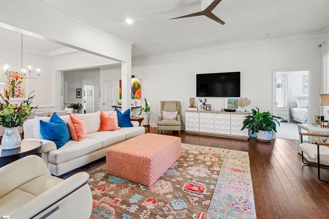 401 Woodland Oaks Court, Simpsonville, SC 29681