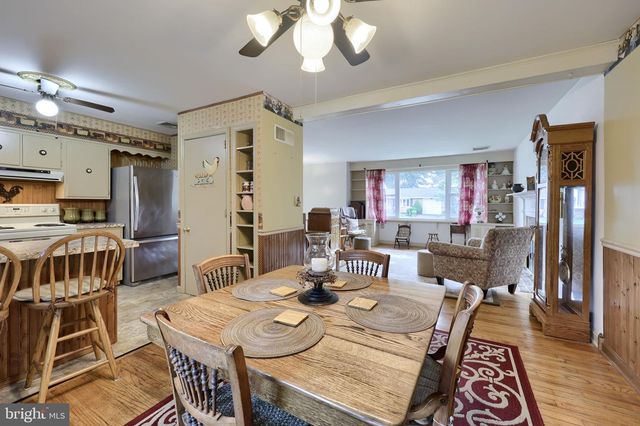 762 EASTSIDE DR, Landisville, PA 17538