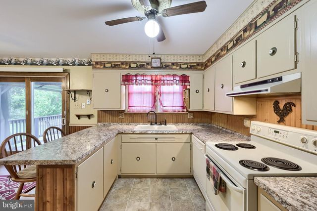 762 EASTSIDE DR, Landisville, PA 17538