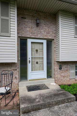 762 EASTSIDE DR, Landisville, PA 17538