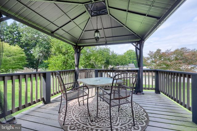 762 EASTSIDE DR, Landisville, PA 17538