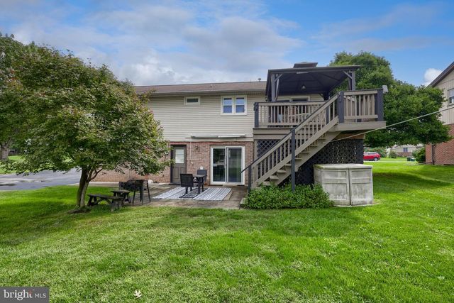 762 EASTSIDE DR, Landisville, PA 17538