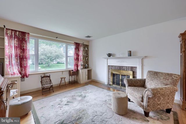762 EASTSIDE DR, Landisville, PA 17538