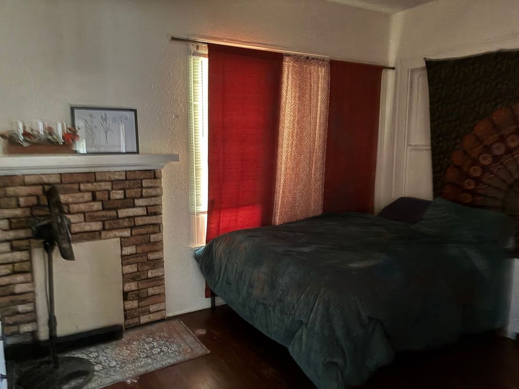 Image 9 of property listing at 600 Harrison Street, Mt Vernon, IL 62864