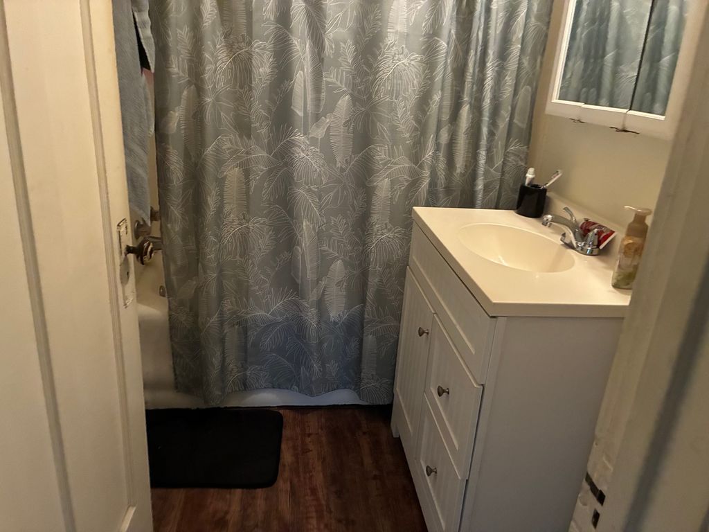 Image 10 of property listing at 600 Harrison Street, Mt Vernon, IL 62864
