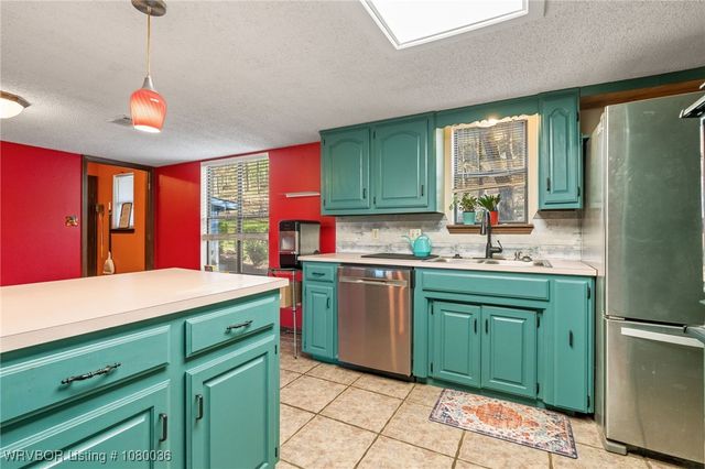 7701 Bear Hollow Road, Fort Smith, AR 72916