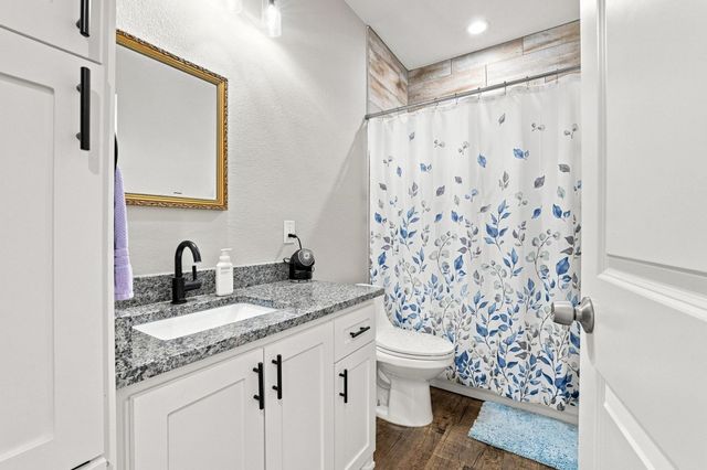 517 E Hanna Street, Denison, TX 75021