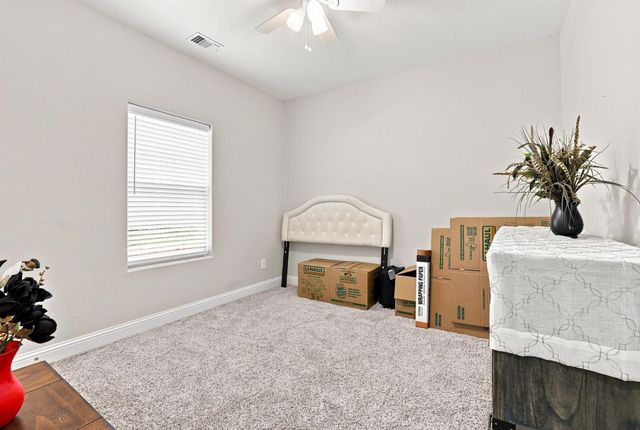 517 E Hanna Street, Denison, TX 75021