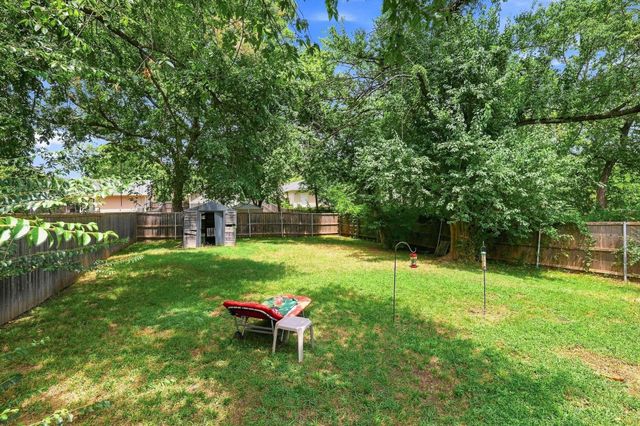 517 E Hanna Street, Denison, TX 75021