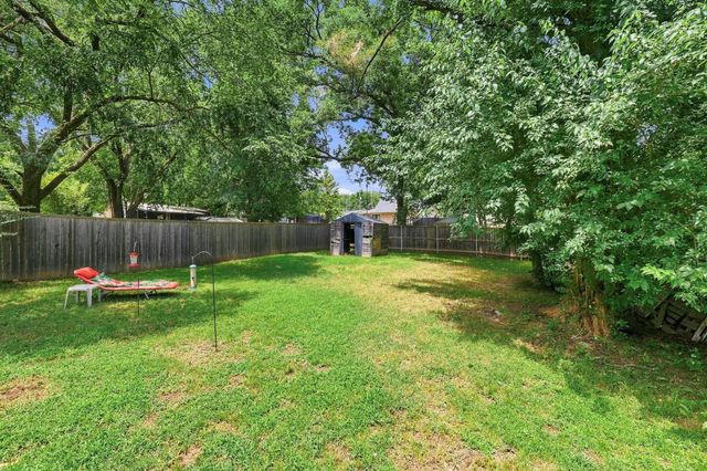 517 E Hanna Street, Denison, TX 75021