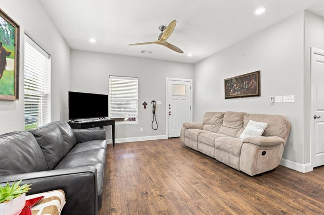 517 E Hanna Street, Denison, TX 75021