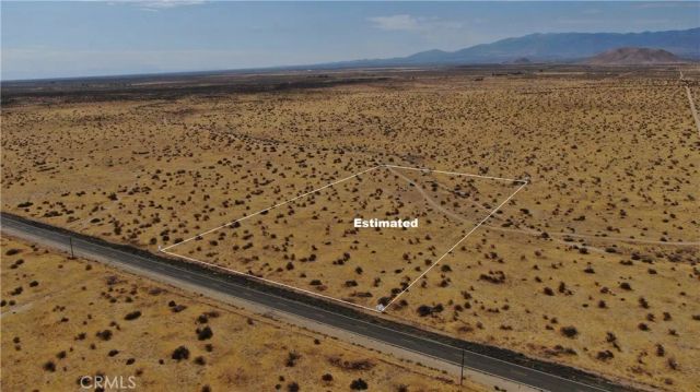22500 E Ave O, Black Butte, CA 93591