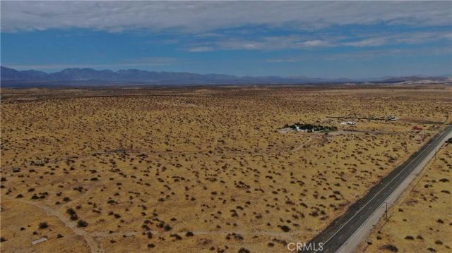22500 E Ave O, Black Butte, CA 93591