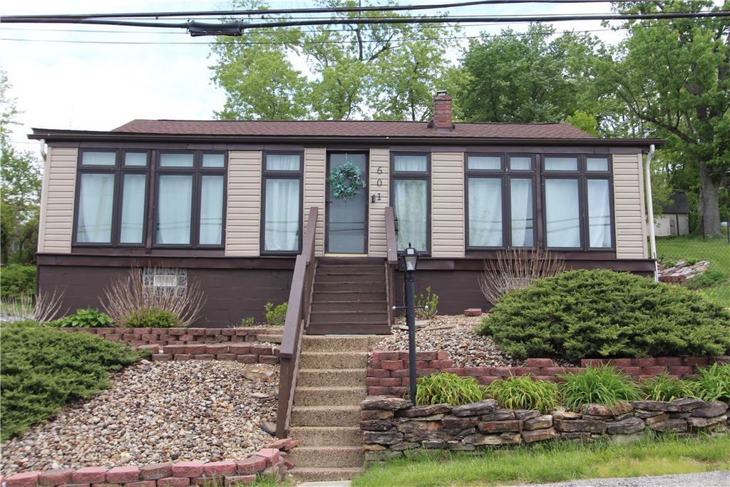 601 Keystone St, City Of Greensburg, PA 15601