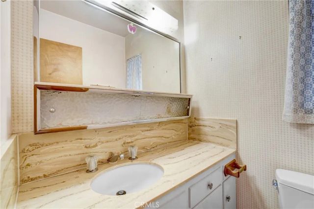 8907 Helen Avenue, Sun Valley, CA 91352