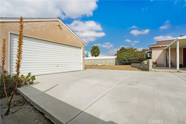 8907 Helen Avenue, Sun Valley, CA 91352