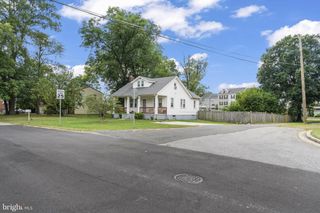 5815 ROBIN LN, Suitland, MD 20746