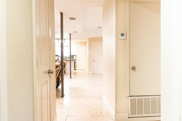 15318 Leeds Lane, Houston, TX 77040