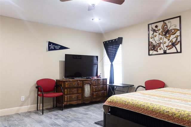 15318 Leeds Lane, Houston, TX 77040