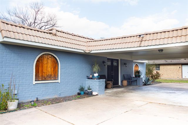 15318 Leeds Lane, Houston, TX 77040