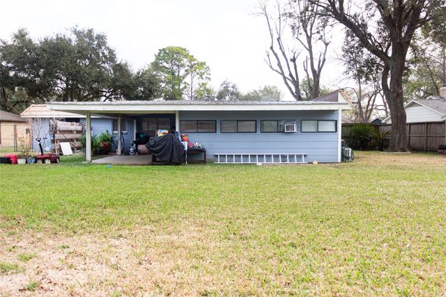 15318 Leeds Lane, Houston, TX 77040