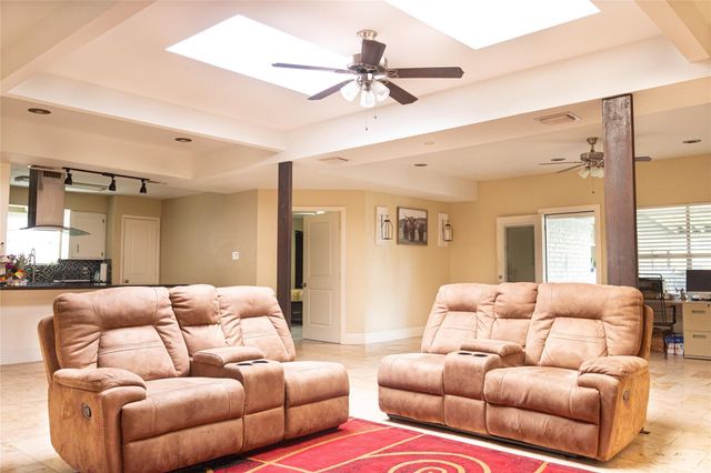 15318 Leeds Lane, Houston, TX 77040