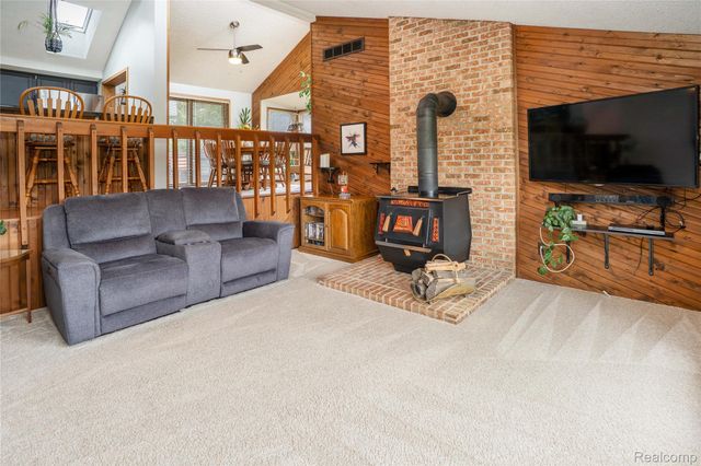 2725 Cooley Lake Road, Highland Charter Township, MI 48356