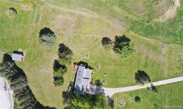 2725 Cooley Lake Road, Highland Charter Township, MI 48356