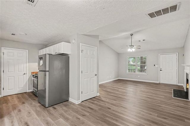 240 Spring Circle, Senoia, GA 30276