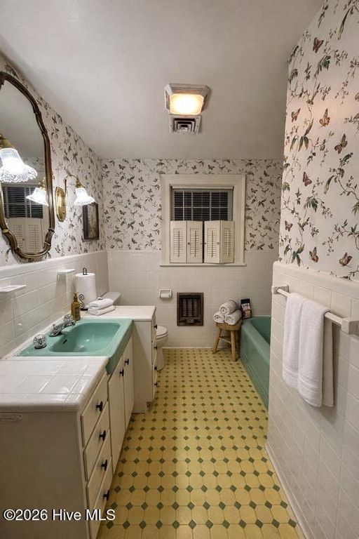 Image 25 of property listing at 601 N Curtis Street N, Ahoskie, NC 27910