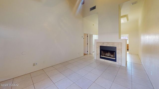 5434 N Vía Del Arbolito, Tucson, AZ 85750