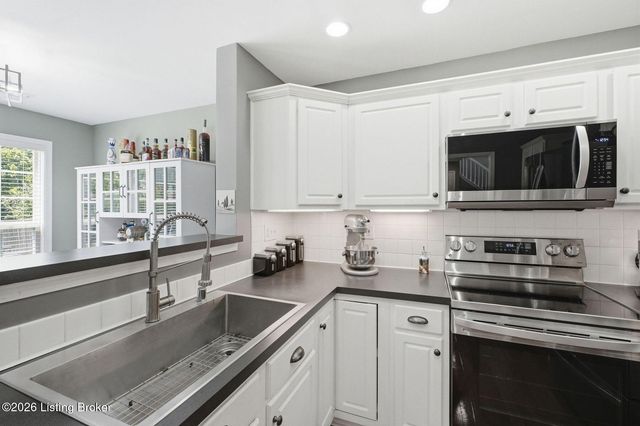 1210 Beckley Hills Ct, Louisville, KY 40245