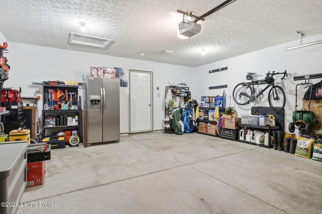 1210 Beckley Hills Ct, Louisville, KY 40245
