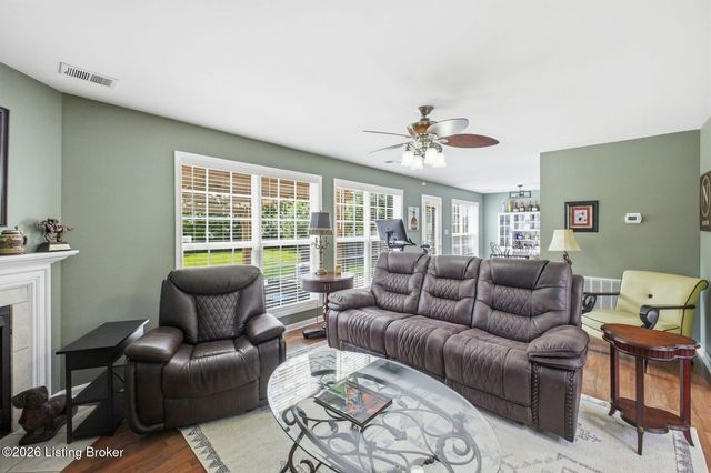 1210 Beckley Hills Ct, Louisville, KY 40245