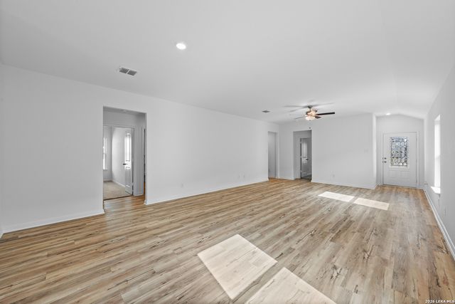 15242 Bufflehead Creek, Von Ormy, TX 78073