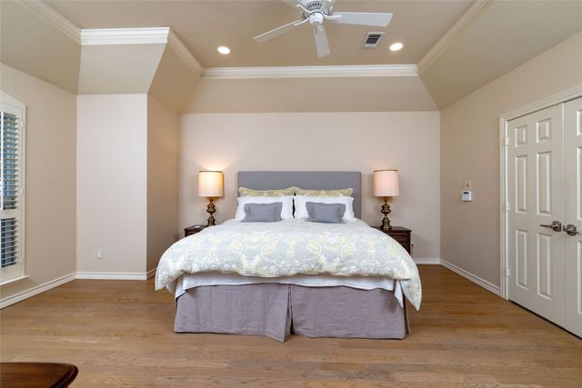 619 Portofino Drive, Arlington, TX 76012
