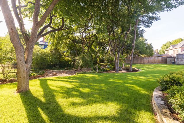 619 Portofino Drive, Arlington, TX 76012