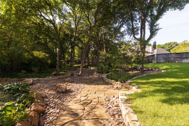 619 Portofino Drive, Arlington, TX 76012