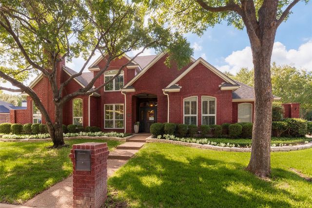 619 Portofino Drive, Arlington, TX 76012