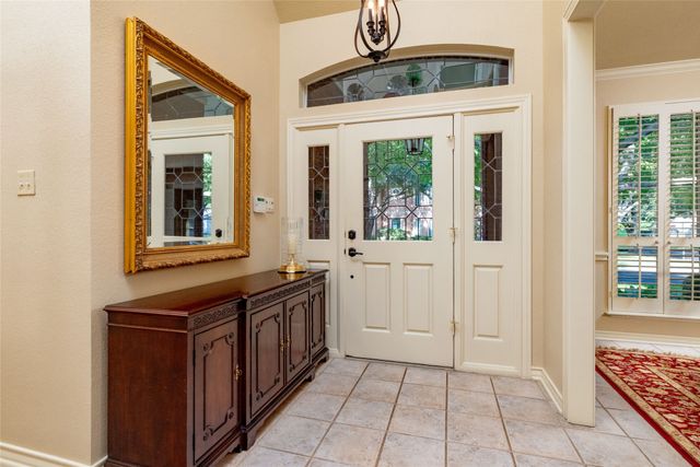 619 Portofino Drive, Arlington, TX 76012