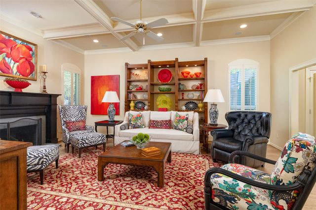 619 Portofino Drive, Arlington, TX 76012